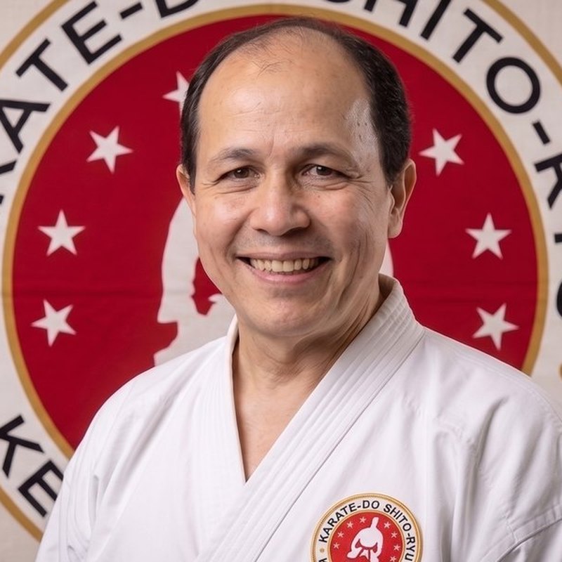 Shihan Alberto Perez in karate gi